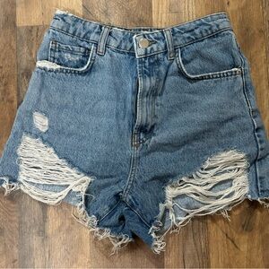 Zara High Rise Light Wash Distressed Frayed Hem Denim Jean Shorts Women size 2
